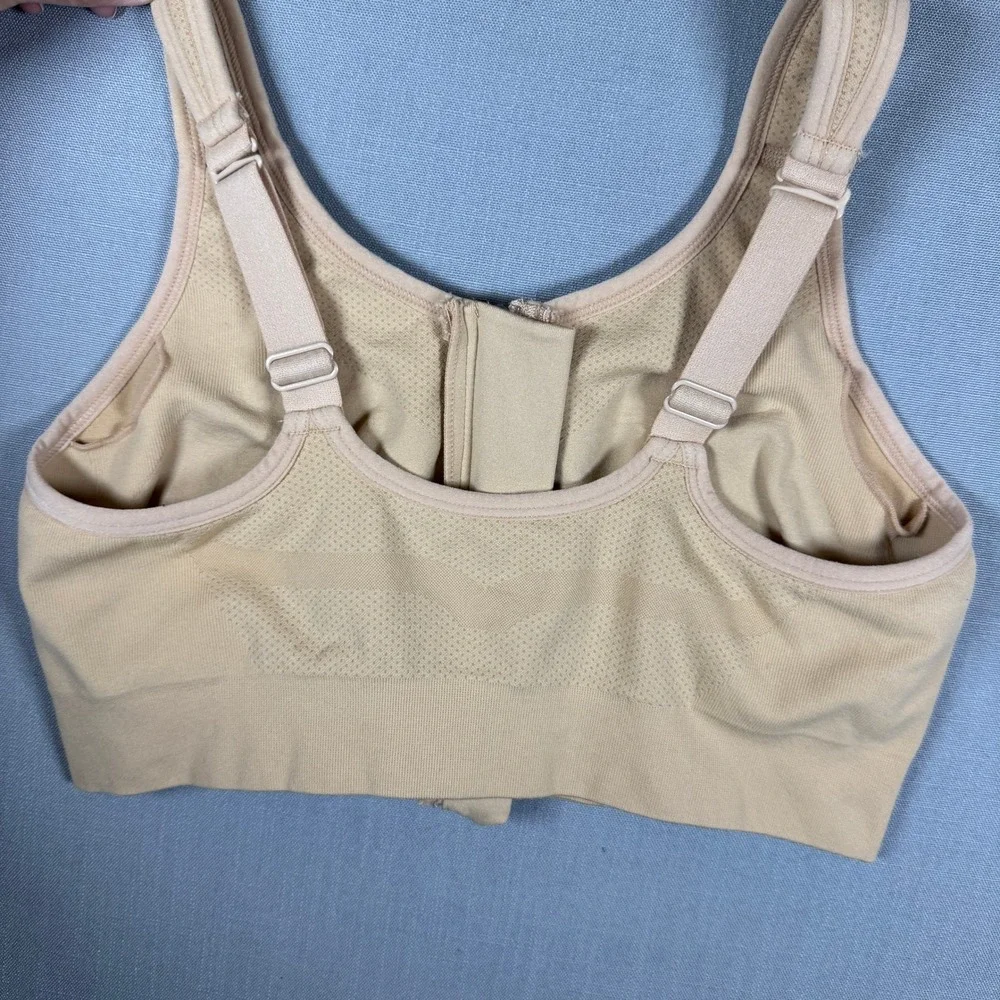 Prairie Wear Hugger Prima Bra Women Size M Beige Front Zip Post Surgical